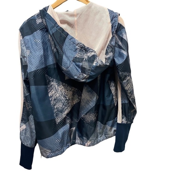 - ZYIA Colorful Windbreaker - Picture 3 of 7